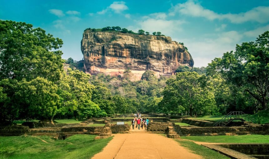 Sigirira & Dambulla Day Tour